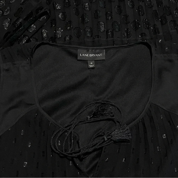 Lane Bryant Tunic Sleeveless Accordion Pleated Top Tassels Black Polka Dot 28 - Picture 3 of 3